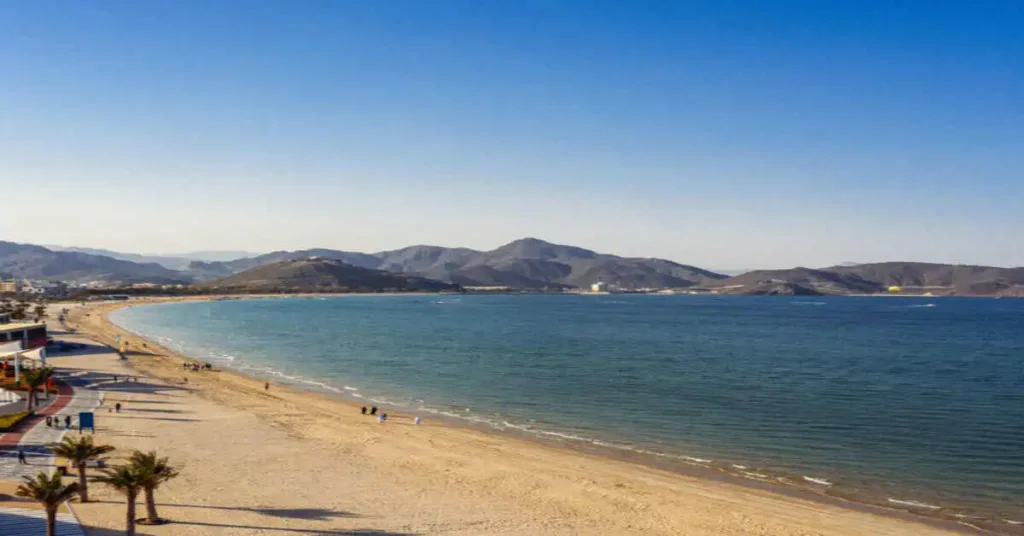 Sira khorfakkan Island